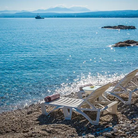 Apartment The Spot On The Beach By Fiona